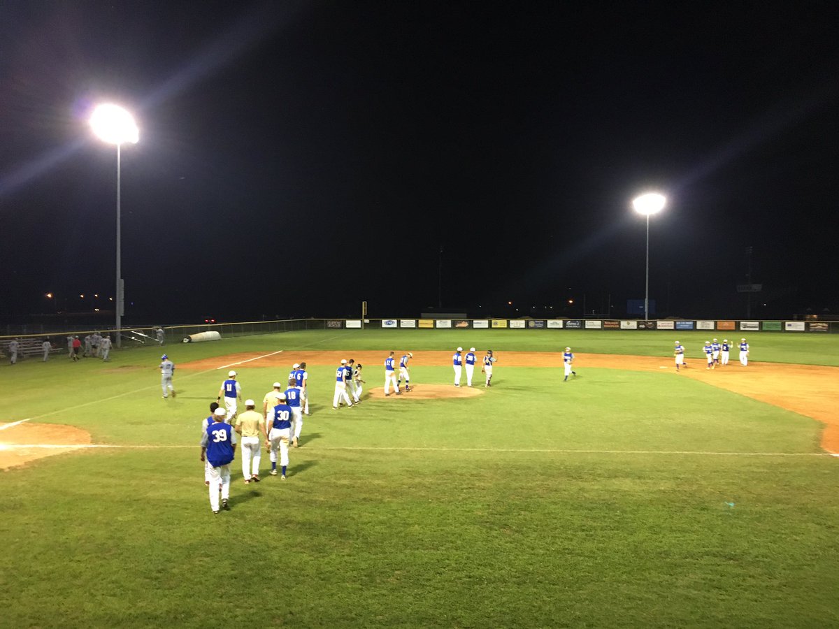 MCStallions's tweet photo. Stallions win 17-3 in 7 innings as we rule @FDuelers !!! @howeallen5 goes the complete 7 innings and earns the win! 😎💪#MCStallions #SaddleUp 🐎 https://t.co/pT03B2eQe9