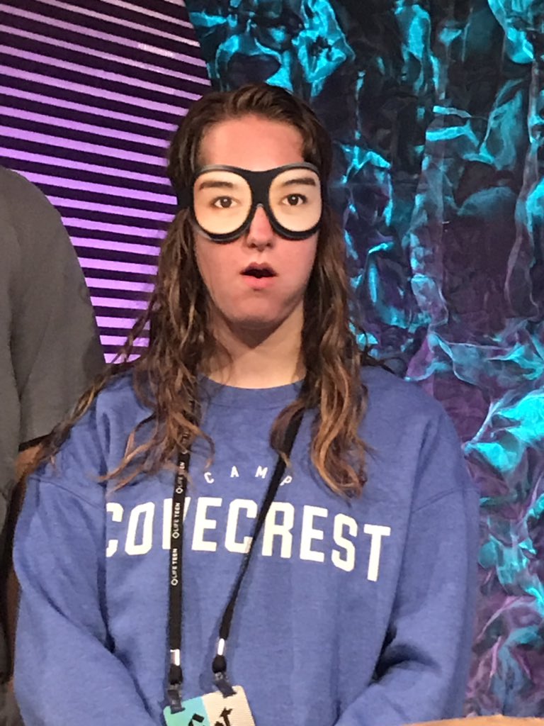 ht_lifeteen's tweet photo. One of the coolest father daughter duos made it on stage today for a “trust excercise”. Long story short, Tara ate a sardine... and so did Jim. https://t.co/7l83BoTcIl