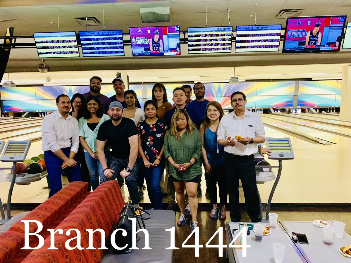 SusanCheung1444's tweet photo. Employee Appreciation night!! So much fun and laughter! @SusanCheung1444 @GerardDinneen https://t.co/mT1sY0sBNg