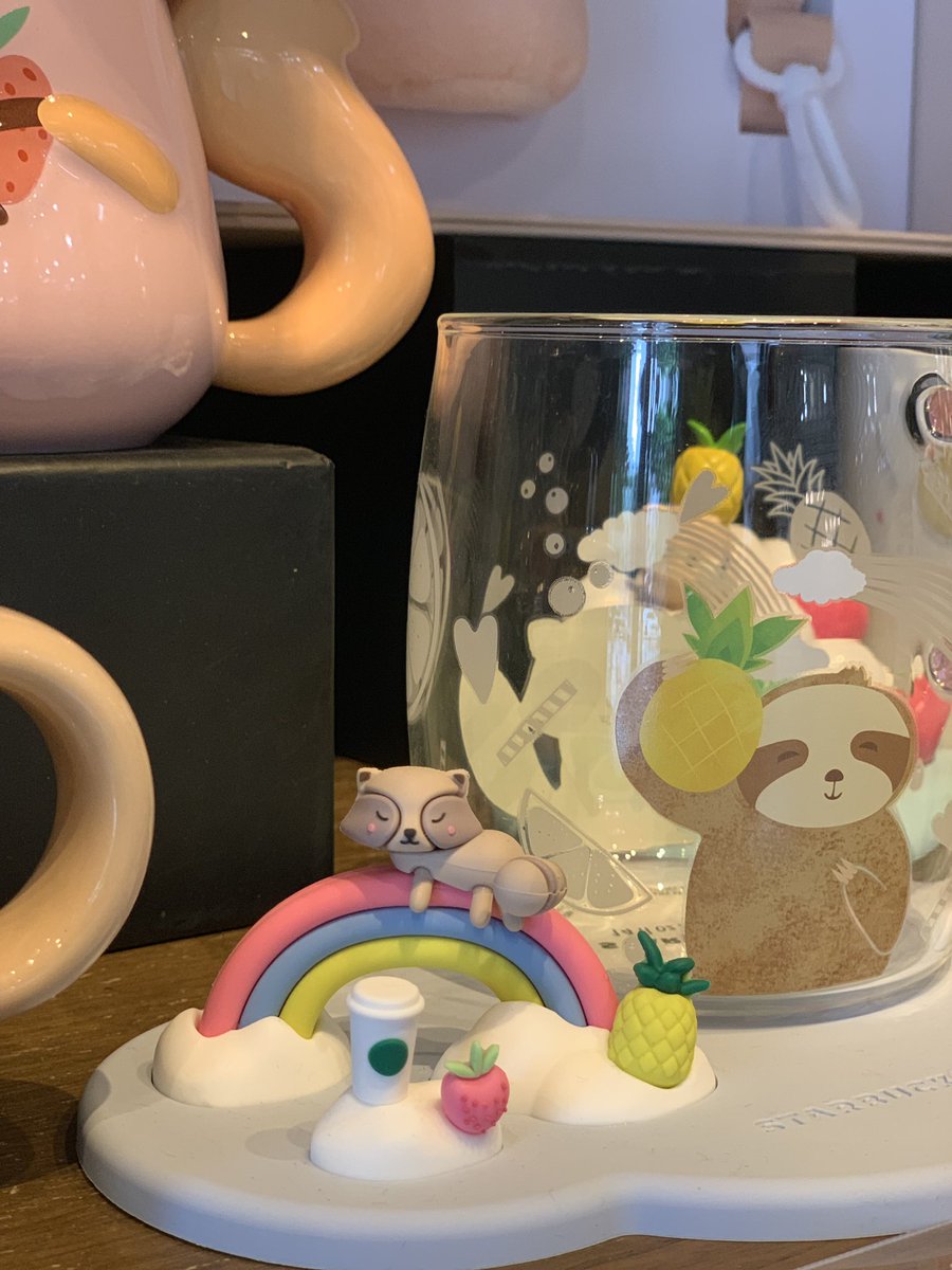 RatchanontGuy's tweet photo. ของสะสมน่ารักที่สตาบัคจีน. #Starbucks #วาร์ปกวางโจว #กวางโจว #จีน #เที่ยวจีน #วิวจีน https://t.co/Phz5CzCiAb