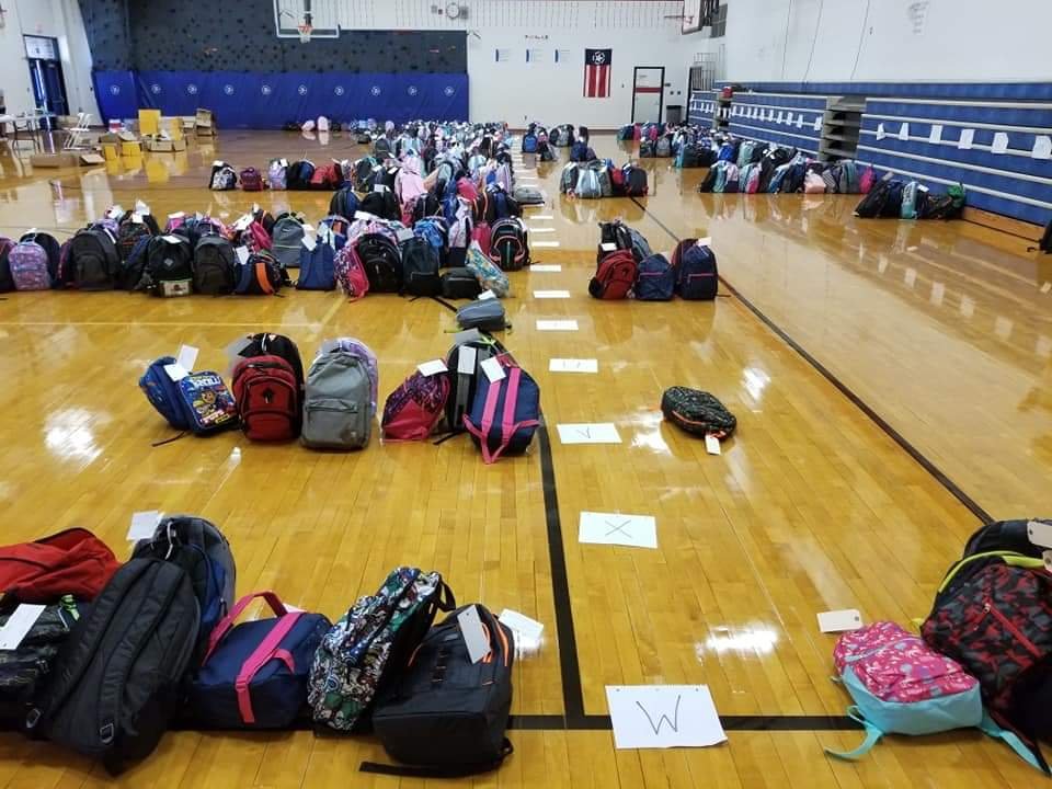 ShenCoSheriffVA's tweet photo. Over 600 backpacks for children in Shenandoah County Schools. Thanks #Shentel! Thanks supporters! Thanks SCSO staff! https://t.co/JudWbr71cY