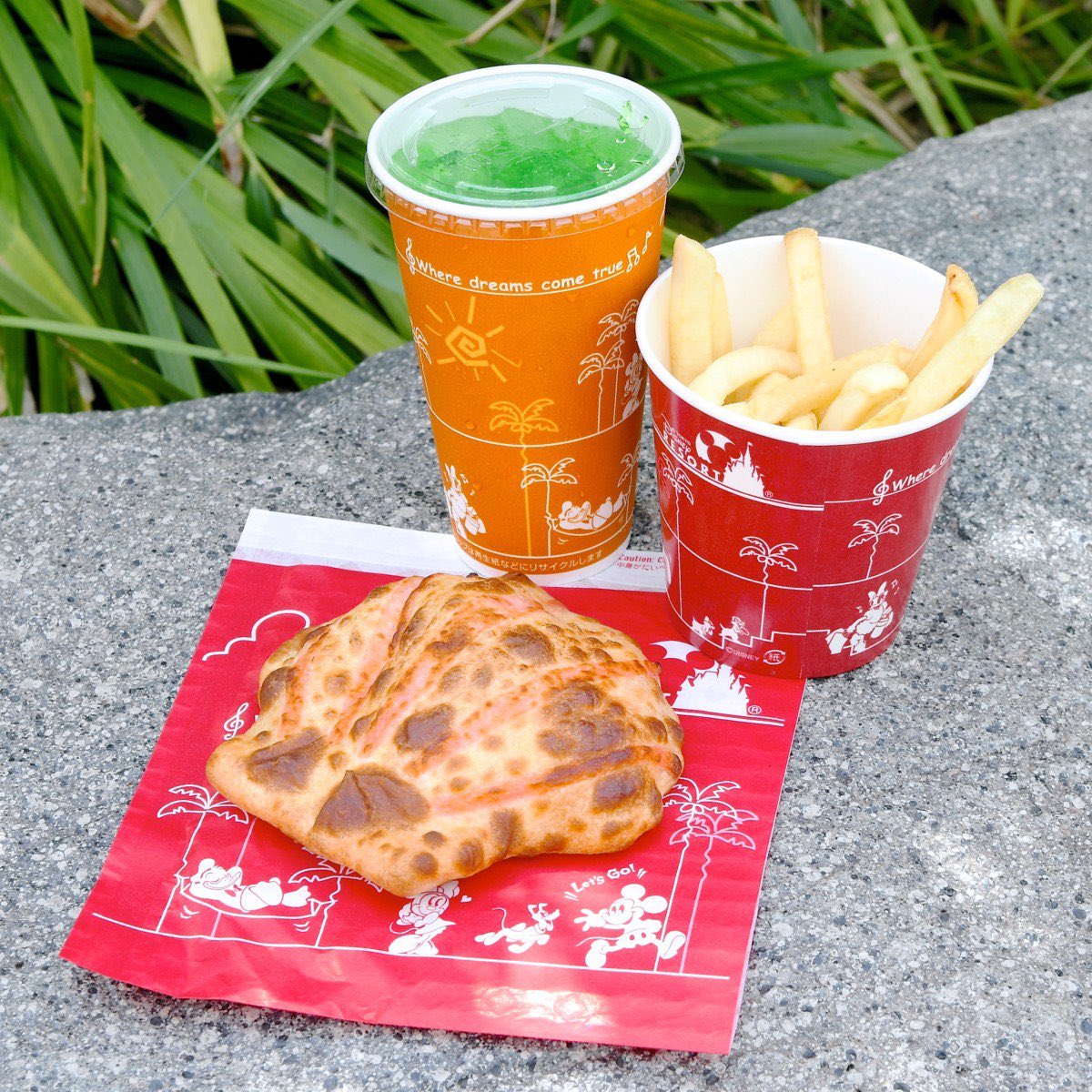 Mezzomikiのディズニーブログ على تويتر 貝殻シェイプ 東京ディズニーシー セバスチャンのカリプソキッチン 新作シーフードクリームの カルツォーネ マジカルシェルスープを紹介 詳しくは T Co 6svaipqri6 Mezzomikiのディズニーブログ على تويتر 貝殻シェイプ 東京ディズニーシー セバスチャンのカリプソキッチン 新作シーフードクリームの カルツォーネ マジカルシェルスープを紹介 詳しくは T Co 6svaipqri6