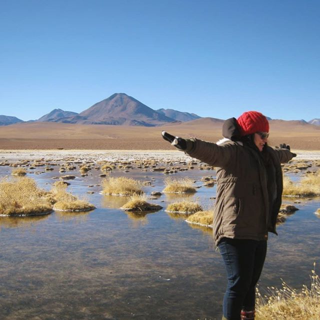 AChileTB's tweet photo. 😊 Hola a todos:
 Soy Vero de @cuentomisfotos.
💞
Uno de mis sueños es poder recorrer cada región  de Chile 😍. Hay tantos lugares que quiero volver porque los visité cuando chica y conservo los recuerdos más lindos de mi Chile amado. 🌎
Haber recorrido … https://t.co/sK9r90VHKI https://t.co/b71jUe5240