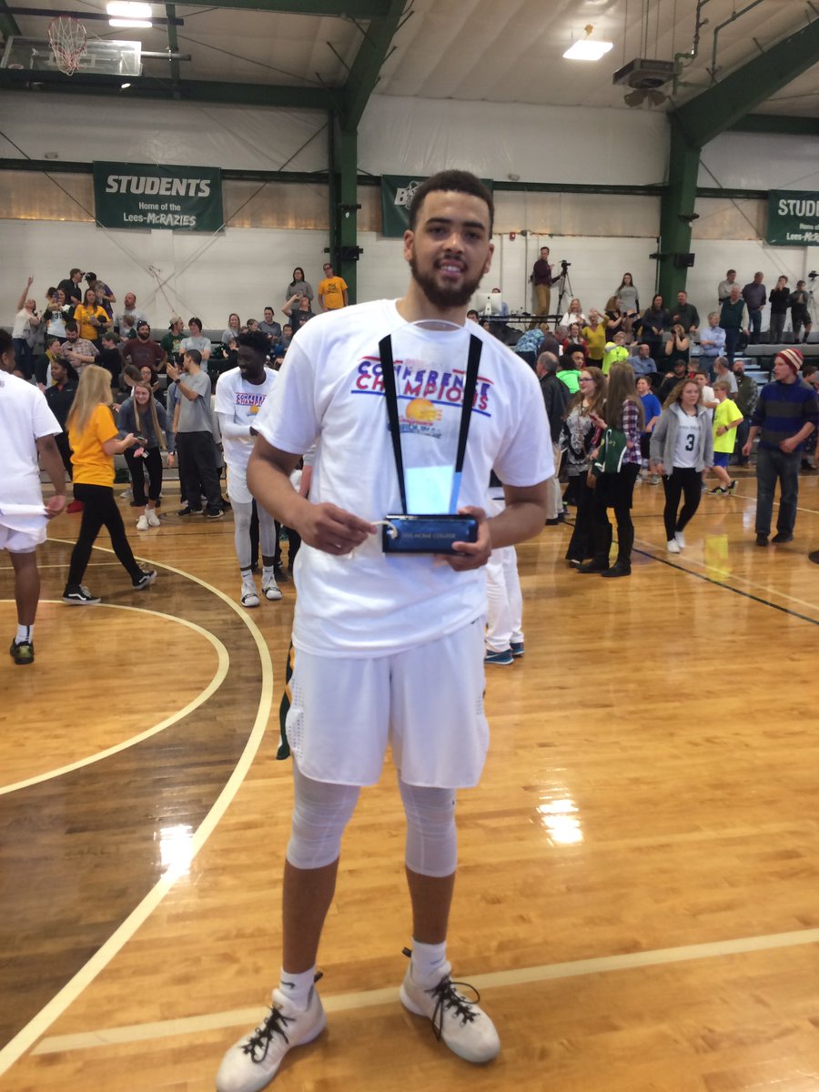 leesmcraembb's tweet photo. #DunkMountainBrotherhood #BEgreat #LMalumni @D_Falls14 2018 grad, a champion, conference all academic team, 4 year starter for the #Fire Program. Currently Working & living in Chapel Hill NC. https://t.co/HYrntyawUu