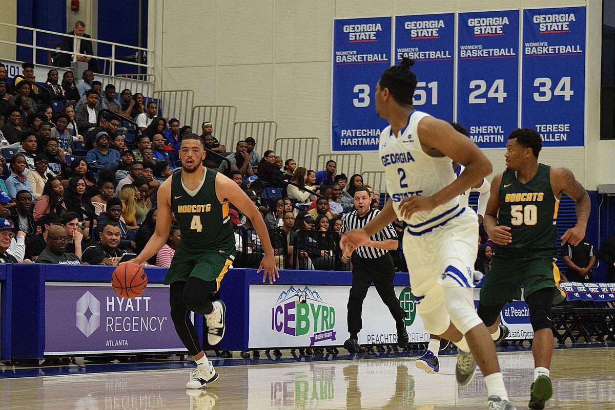 leesmcraembb's tweet photo. #DunkMountainBrotherhood #BEgreat #LMalumni @D_Falls14 2018 grad, a champion, conference all academic team, 4 year starter for the #Fire Program. Currently Working & living in Chapel Hill NC. https://t.co/HYrntyawUu