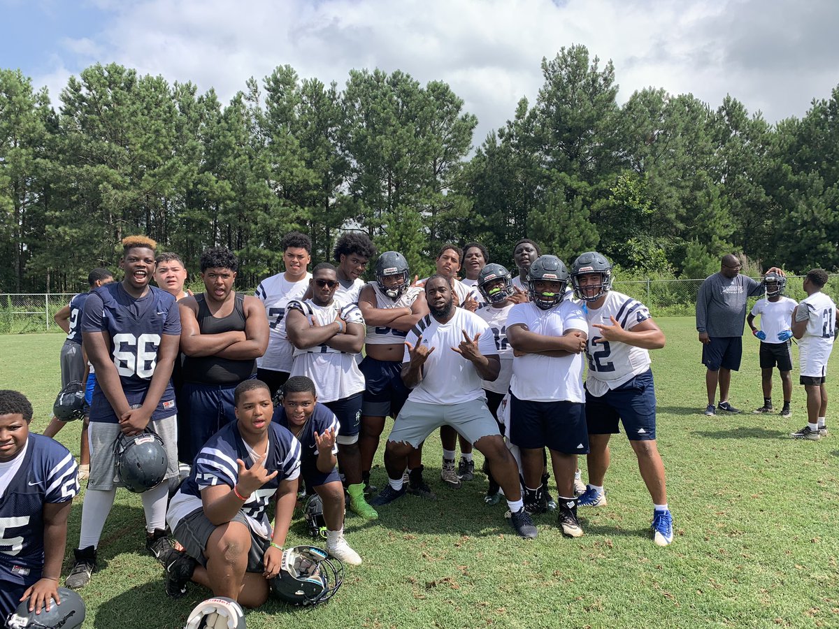 THESE MY BOYS RIGHT FRFR.   I PROMISE WE GONNA WE GET AFTER IT ‼️‼️ 😤😤😤 #DISCOBOYS #YEAR5 <a href="/305szn/">Berkley Compas</a> <a href="/Donovan_L_Isaac/">Donovan Isaac</a> @titans_recruit <a href="/DHS_Titans/">DiscoveryAthletics</a>