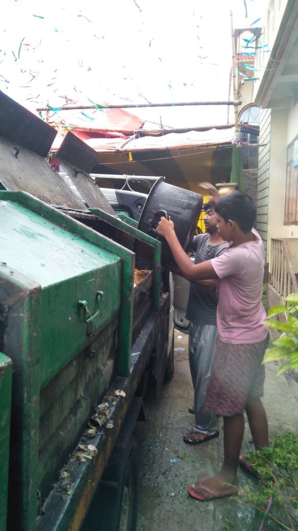 Muzaffarpur_SCM's tweet image. It’s only when citizen’s join hands, that waste becomes resource. All 49 wards #segregate at source @Muzaffarpur_SCM, it has become a habit now. #Mixed #wasteprocessing  shouldn’t be encouraged, this is how you do it- make resource management a people’s movement.