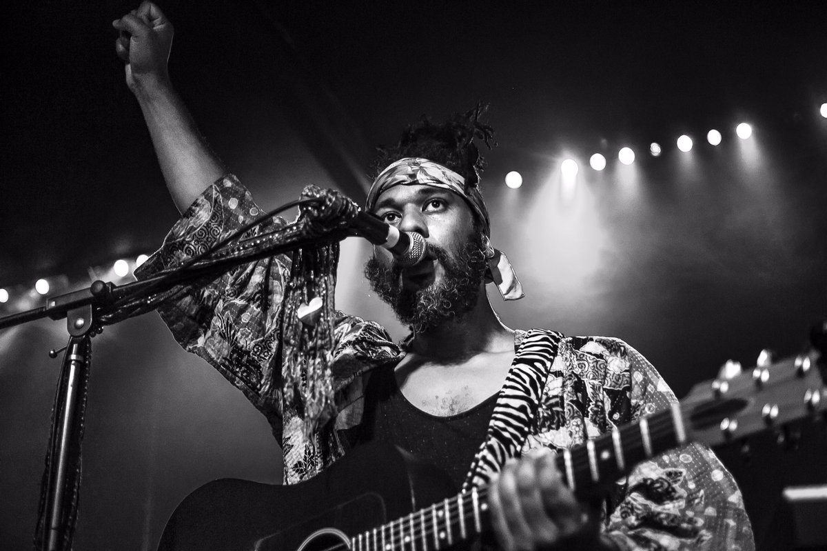 IAmSteffReed's tweet photo. “Through the fire. Through the rain. Through the tears and through the pain. Through the thunder. Through the storm. Through the battle and through the war. We Will Stand!”
- Self/“Stand”
#steffreed #photography #concertphotography #blackandwhite #acousticguitar #rainsongguitars https://t.co/KrYGYvuh5o
