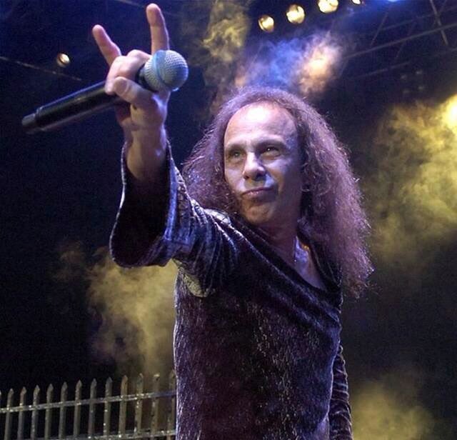 Happy Birthday Ronnie ! 
Miss you bad! RIP⭐️⭐️⭐️⭐️🎤🎤🎤🎤.                🤘🤘🤘🤘