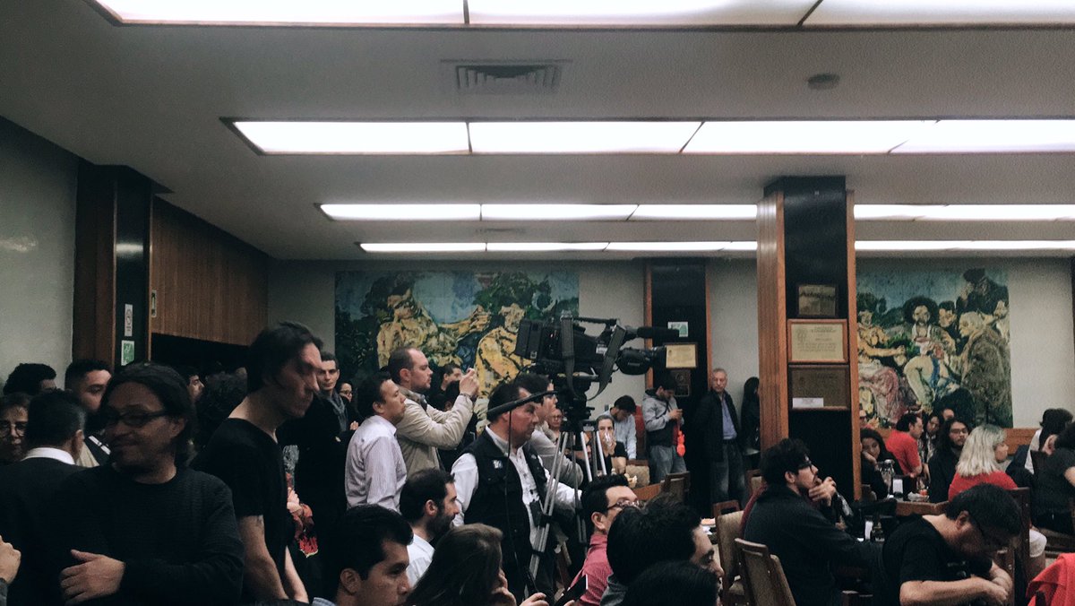 jazzbasurto's tweet photo. Una presentación en la que todos estuvimos atentos a @GFadanelli o #fandelli 🤓🤓 https://t.co/HUkwlhGJQZ
