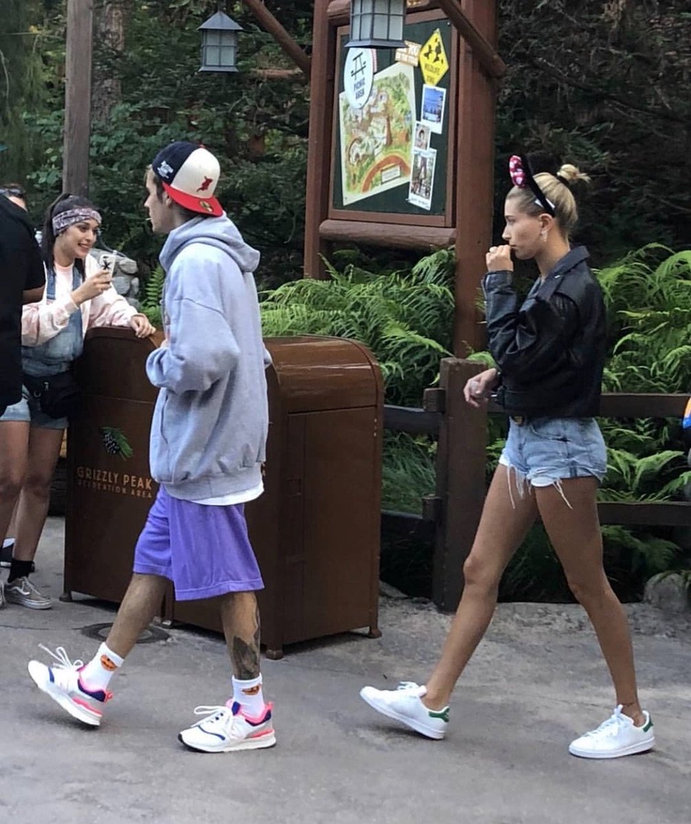 Disney Parks Celebs Confirmed Justin Bieber Wife Hailey Baldwin Are At Disneyland Saw Spotted Disney Disneyland Justinbieber Celebritysighting Disneyland Beliebers Disneyworld Magickingdom Wdw Love