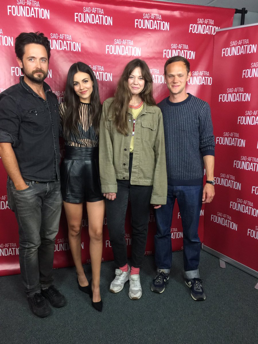 Justin Chatwin Pictures and Photos