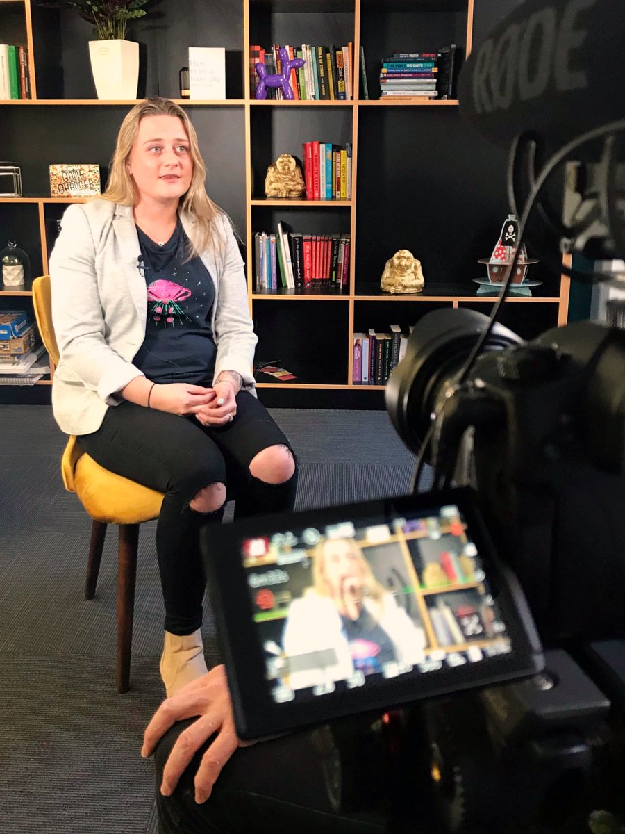 raygunio's tweet image. There&apos;s nothing like starting off the week with a bang by visiting an awesome customer! Jess from @fluxfederation handled our cameras like an absolute pro 😎 Also - how cool is this office? #CustomerStories #SuccessfulSoftware