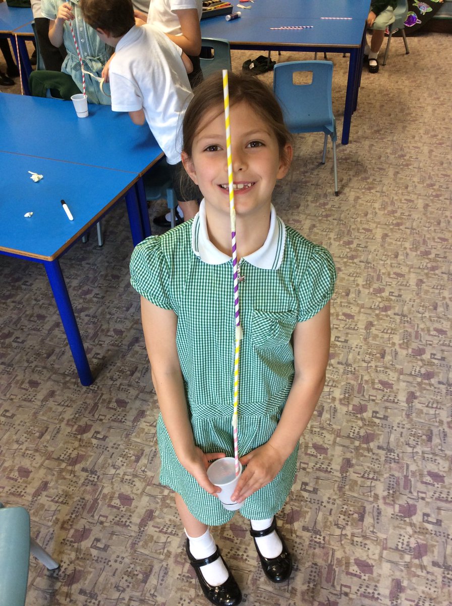WilliamLawSch's tweet photo. Class 11 are investigating ‘why are trees tall?’ - which tree will be the tallest?! #ScienceDay2019🌲🌳 https://t.co/hkzKzbqsxj