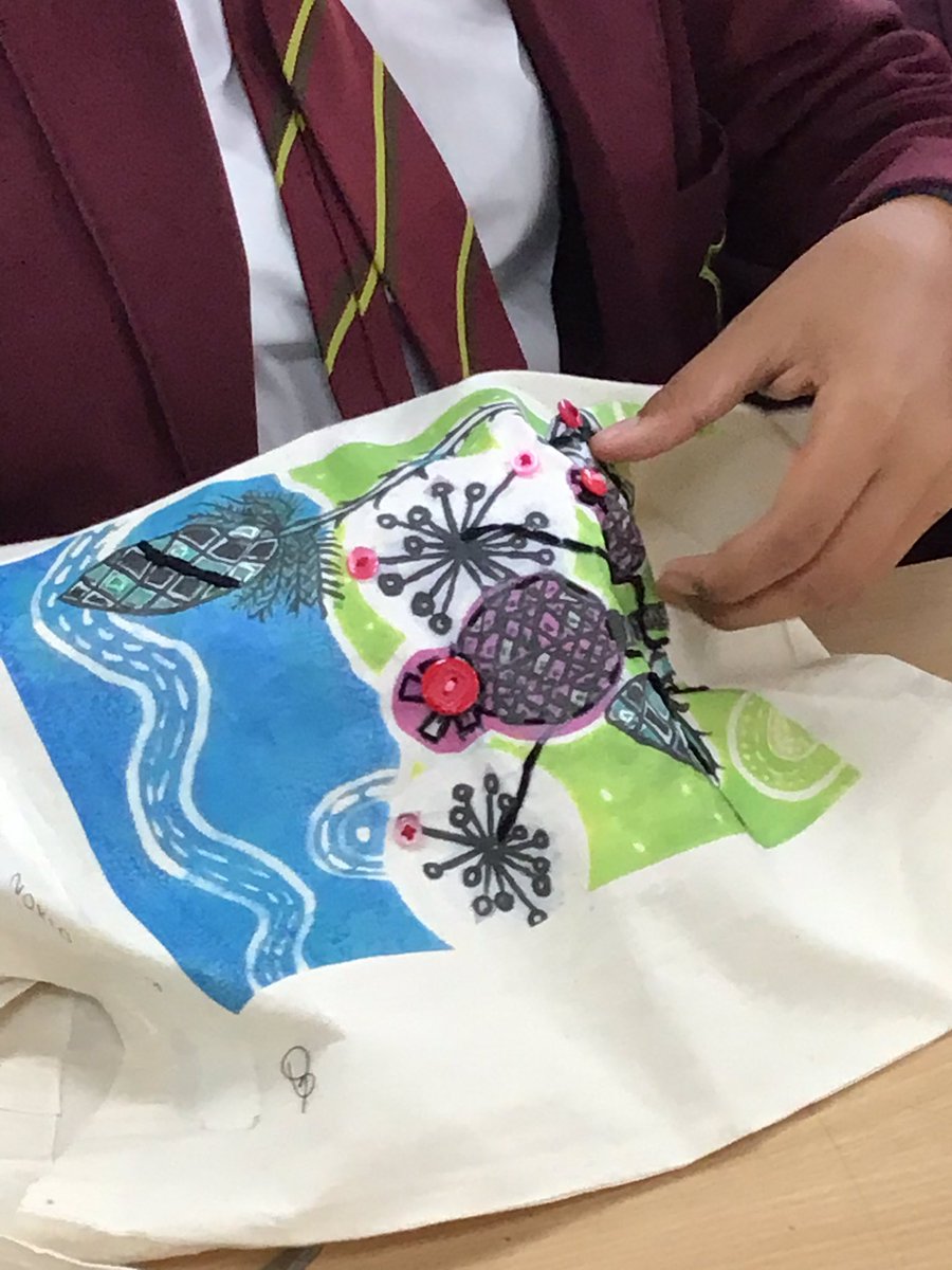 CryptArts's tweet photo. The first set of Year 7 bags have left the building....... #CryptTextiles #CryptArtwork #CryptYear7 https://t.co/mFkSy0DhWu