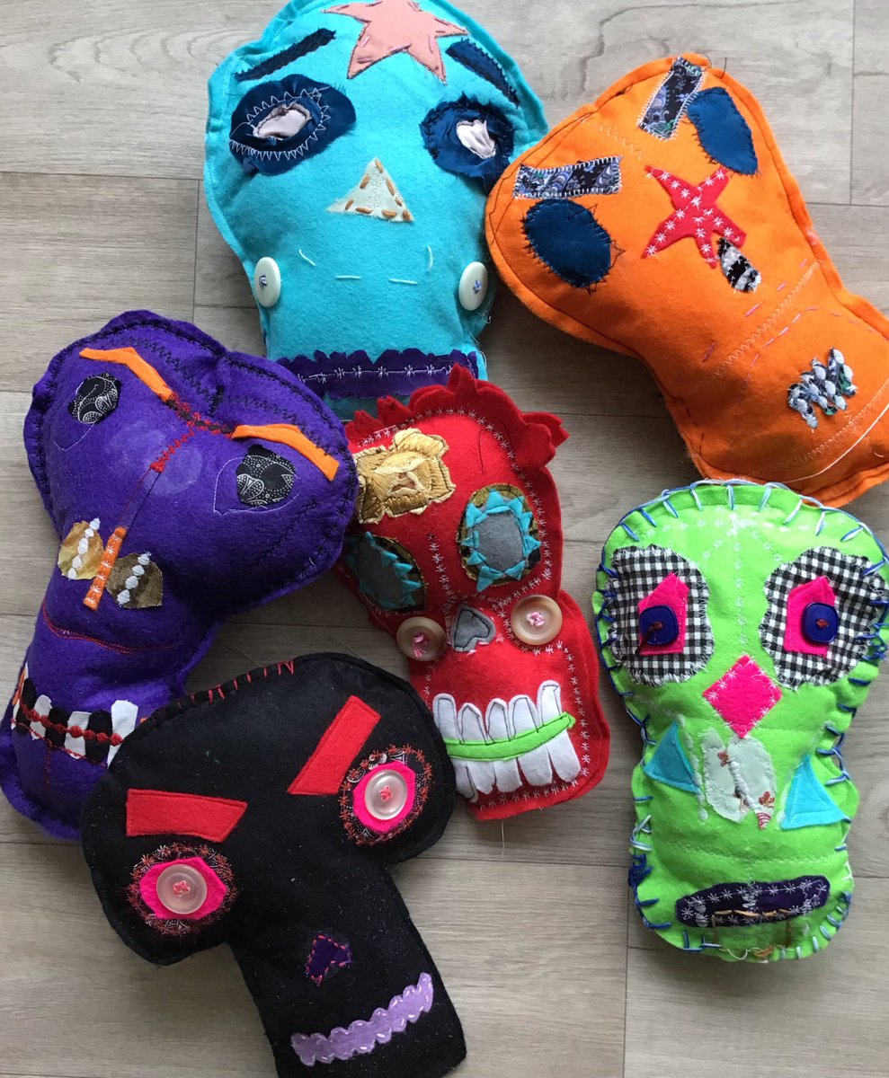 CryptArts's tweet photo. Great work Year 8! Loving the appliqué skulls! #CryptTextiles #CryptArtwork https://t.co/l81oO5Qoon