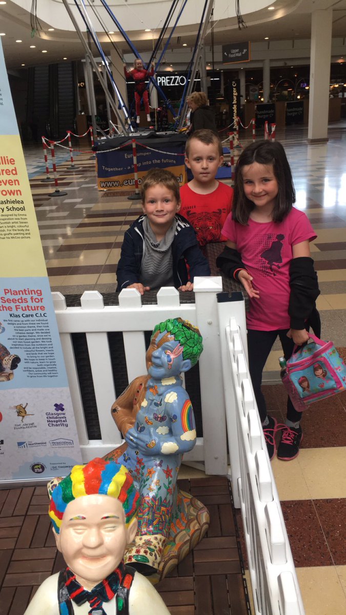 klascarecic's tweet photo. Visiting out oor wullie #OWBBT #intuBraehead https://t.co/x3MBDzgPNu