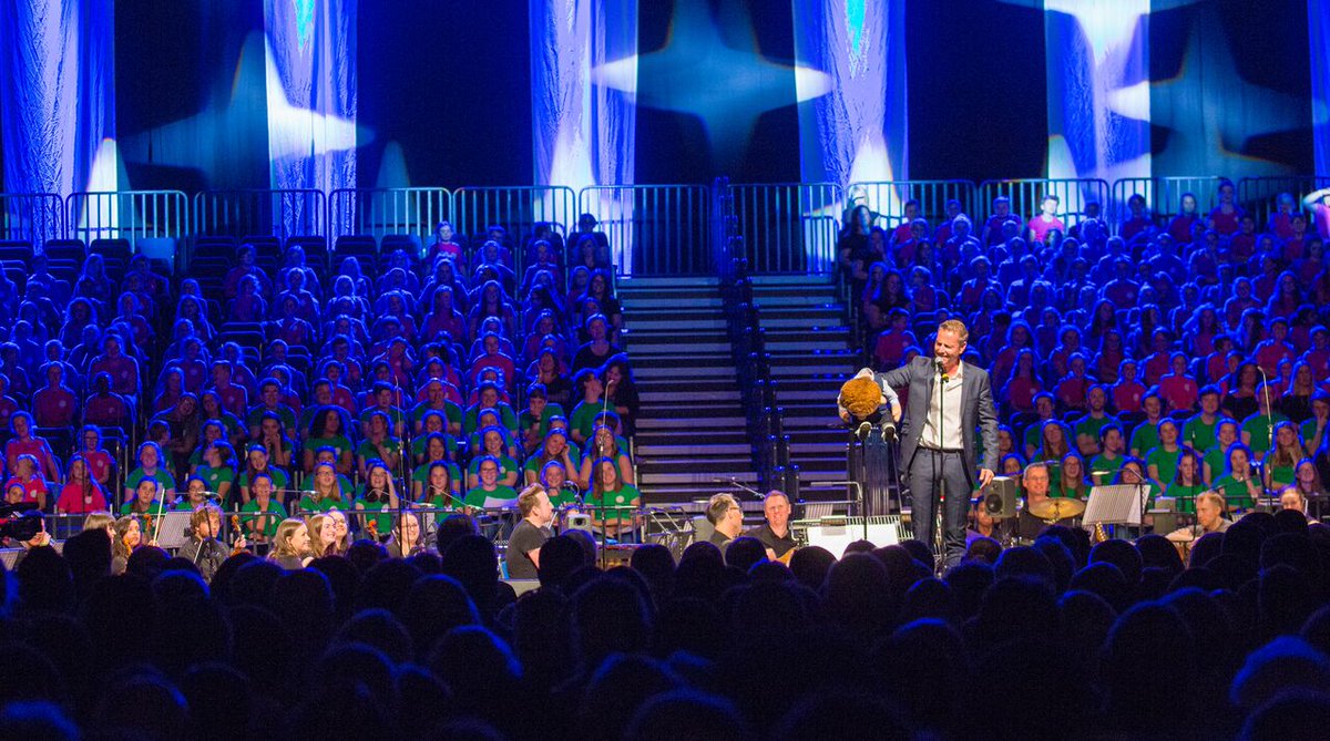 BeyondWordsUK's tweet image. 🌠Check out this photo from our last show - Beyond Words #HitTheRightNote is going to be a top class highly professional show. BOOK YOUR TICKETS NOW!! 
bit.ly/2QEb068 or contact the Motorpoint Arena Cardiff on 02920 22 44 88