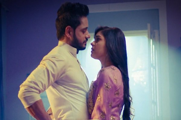 tellydhamaal's tweet photo. Ishq Subhan Allah Update: Kabir and Zara drink spiked tea &amp; more drama > https://t.co/Jgqh2HW11W #IshqSubhanAllah #ZeeTV #Kabir #Zara #EishaSingh #AdnanKhan https://t.co/hMNkvpGAjy