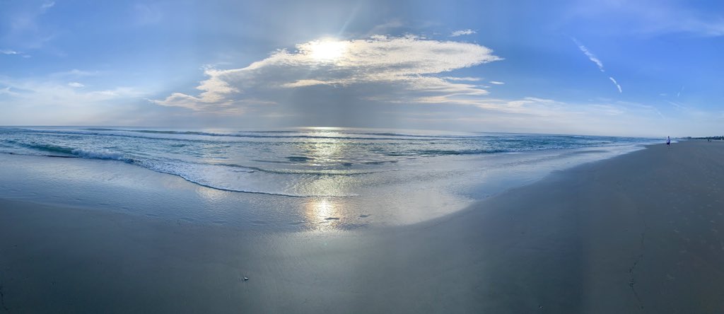 makeitAPC's tweet photo. #paradise https://t.co/D3W7R6bSLf