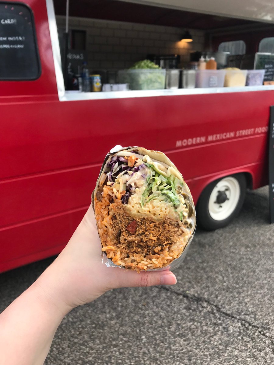 Tonight <a href="/kingbillhiston/">kingbillhiston</a> we have <a href="/ChihuahuasFood/">Chihuahua's Mexican</a> filling in for <a href="/MeatLessGK/">MeatLessFastFood</a>.
They'll be serving up from 6pm
#itsalmostfriday