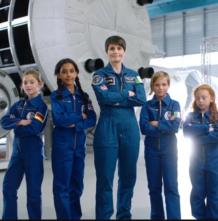 ScienceNelson's tweet photo. Inspirational video where girls get to meet Europe’s only female astronaut - the magnificent @AstroSamantha https://t.co/quV2OKHpJI https://t.co/DRzRpT1xmq