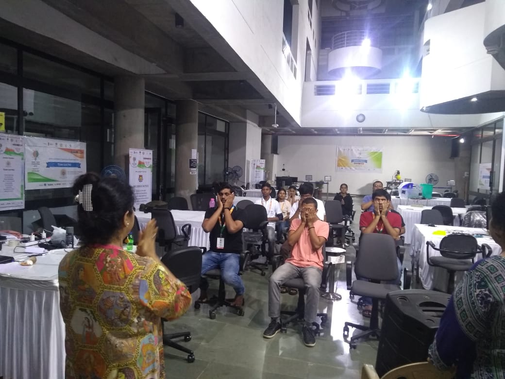 iitbombay's tweet photo. Smart India Hackathon 2019 - Hardware Edition Grand Finale; Teams performing yoga
#Smart_India_Hackathon at @VT_Univ #SIH2019 #SIH2019HardwareEdition #SIH2019Gr...
See More https://t.co/dHkUUQGERb