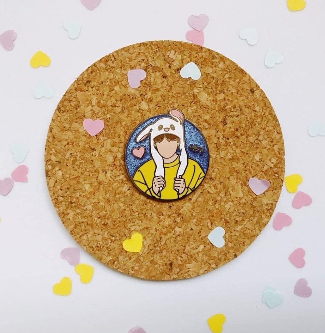 kpopkart's tweet photo. Calling all BTS fans! These amazing BTS enamel pins by @dalpins are now available for on KpopKart! 💜 5% off just for today! Link>>>https://t.co/46BCrtjAmH
#bts #btspins #btspin #btsmerch #btsfanart #btsart #shopbts #kpop #kpopfanart #kpopmerch #kpoppins #springday #btsenamelpin https://t.co/1mbY5DssXQ