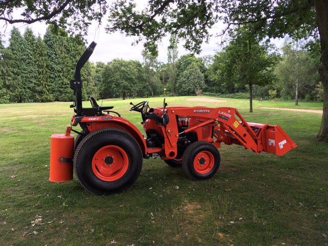The @KubotaUK L1361 with front loader is the perfect package for our golf course customers. This one was delivered yesterday to its new home at Hartney Wintney Golf Club .#saleswithservice #marketleaders #golfcoursemachinery