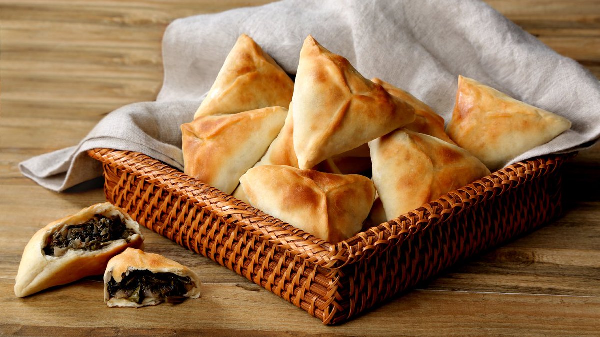 AlNameerr's tweet image. Shop from a large selection of Spinach Fatayer for Your Restaurant, Hotel, or Grocery Store and Cafeteria. Order Spinach Fatayer In-Store from AL-Nameer. Order to Call : + 971 6 7484416. 
For More: Visit alnameer.com
Follow Us On: facebook.com/Alnameeer/