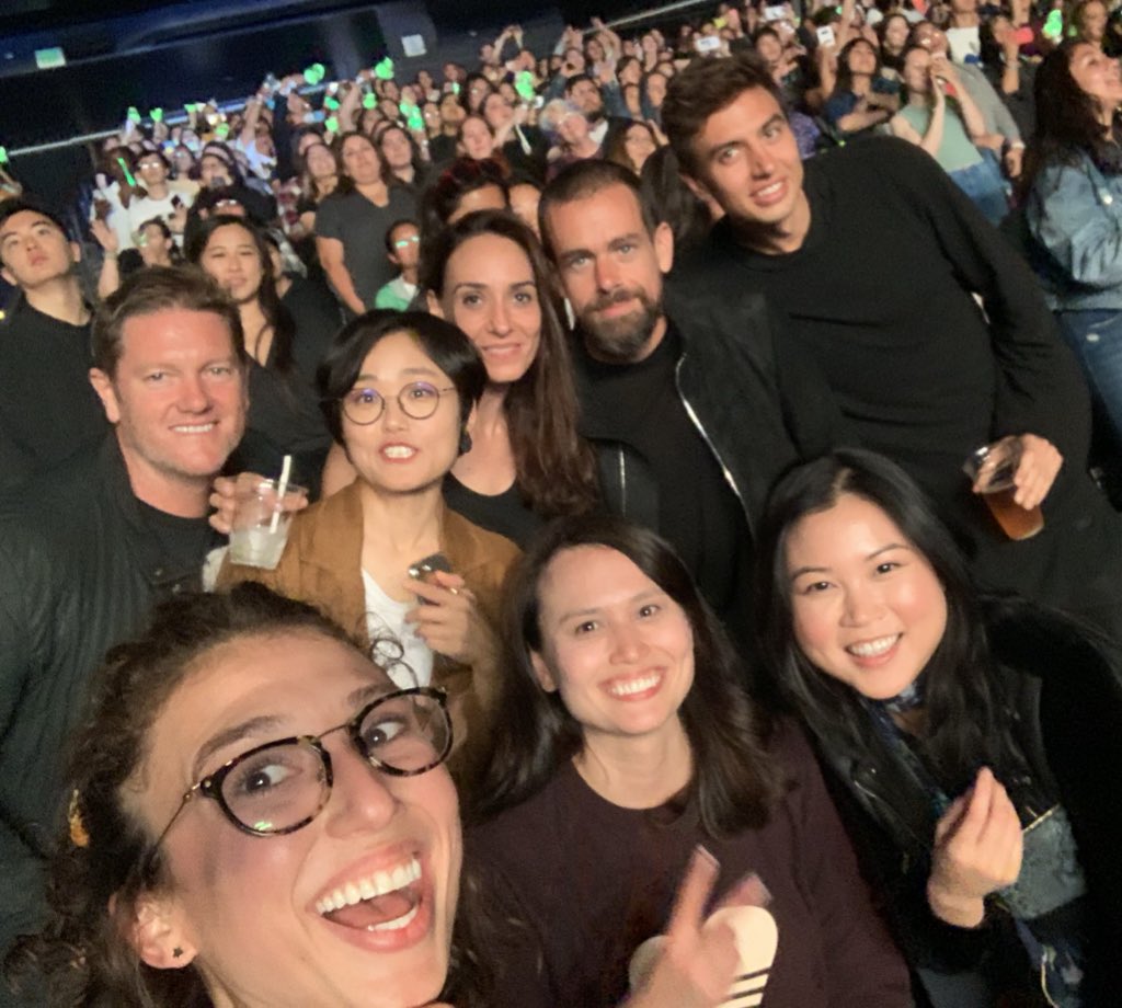 leslieberland's tweet photo. Thank you @GOT7Official! ✌️😍 https://t.co/Szqd2OINzf