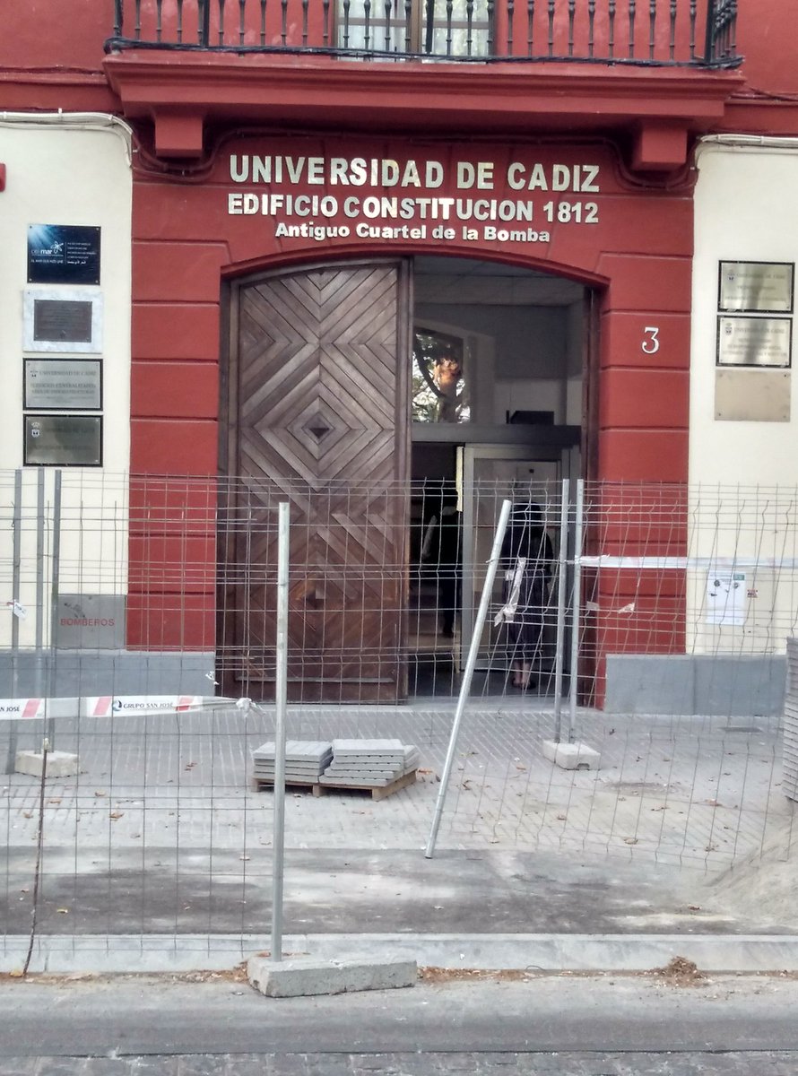 Joanrasan's tweet photo. En la Universidad de Cadiz a punto de iniciar la conferencia sobre #EconomíadelBienComún y Universidad en el Curso de verano @ebccadiz @EBienComun @catedraEBC_UV @UVcatedres https://t.co/N8Av6aFgYf