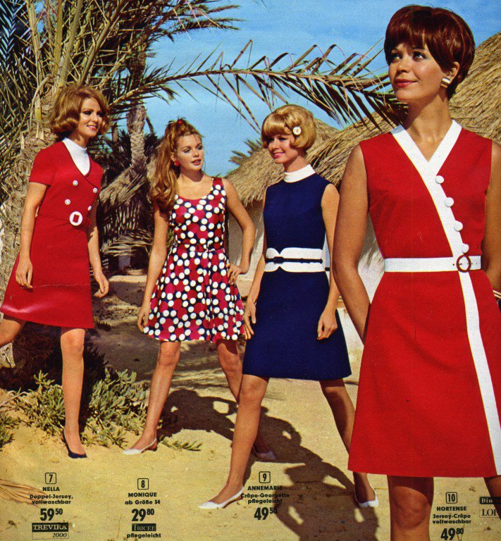 TheVintageFest's tweet photo. Back before selfies were invented and we all just posed super casually for photos on the beach...
#vintagestyle #vintagebythesea #60sstyle #preselfie https://t.co/8QtDLWtMvG