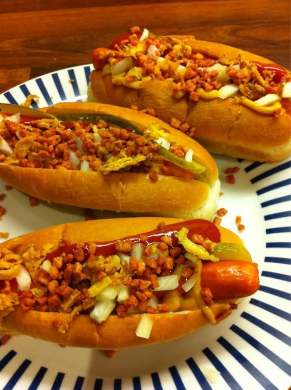ByAmbience's tweet photo. Did you know…..

The average hot dog is consumed in 6 bites. We’ll be counting the next time we have one!

#CateringByAmbience #WeddingsByAmbience #CorporateByAmbience #Fact #DidYouKnow #HotDog #Sausage #Bun #Interesting #HowManyBites  #FreshIngredients #Catering #SussexCaterer https://t.co/gSTb3ytly6