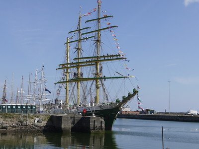 PortSunderland's tweet photo. It was one year ago today when @PortSunderland welcomed the magnificent @TallShipsRaces #tallships https://t.co/8IvKnn6YLd