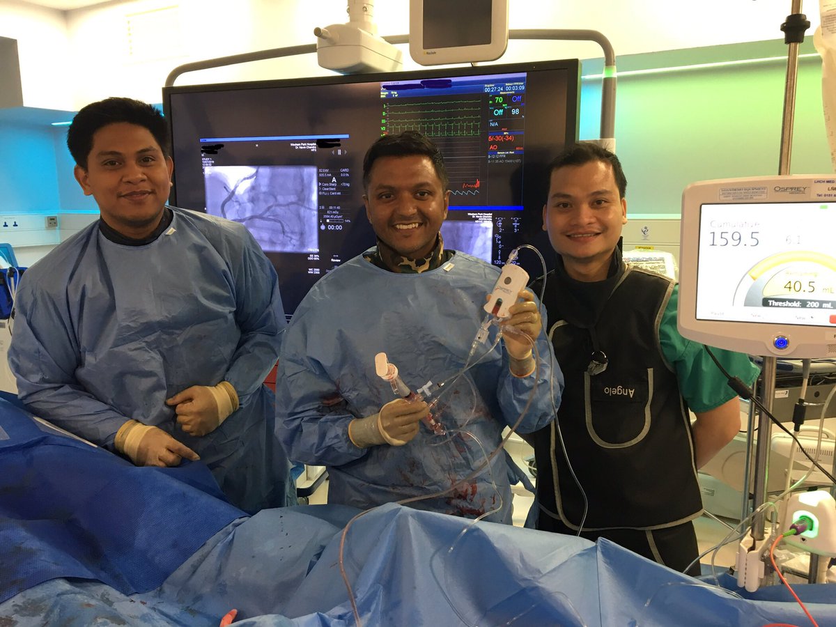 lydiansc88's tweet photo. Dr Navin Chandra @nav4879 & the team at #WexhamCardiology thank you for trying #DyeVert by @OspreyMed #Bekindtokidneys https://t.co/gp8yT7mHIq
