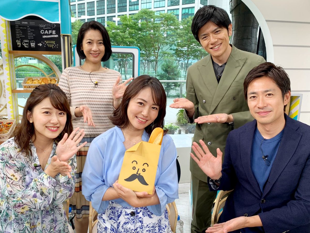 バゲット 日本テレビ公式 Pa Twitter 磯山さやか さんに お越しいただきました 中継先でラルフアナが 磯山さんの恋愛運を勝手に占う とひいたおみくじは なんと 大吉でした 磯山さやかさんが出演する 秘密のケンミンshow ２時間spは 今夜９時から