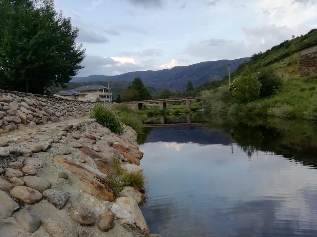 Porto_Sanabria's tweet photo. Río #Bibey en #Porto. Que mejor agua y mejor mes para darse un baño. #Sanabria #Zamora https://t.co/LmRfor6Dh5