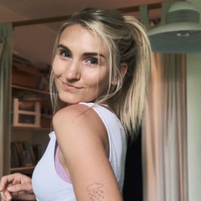 caitlinlinney's tweet photo. #NewProfilePic https://t.co/FnpebvNqbB