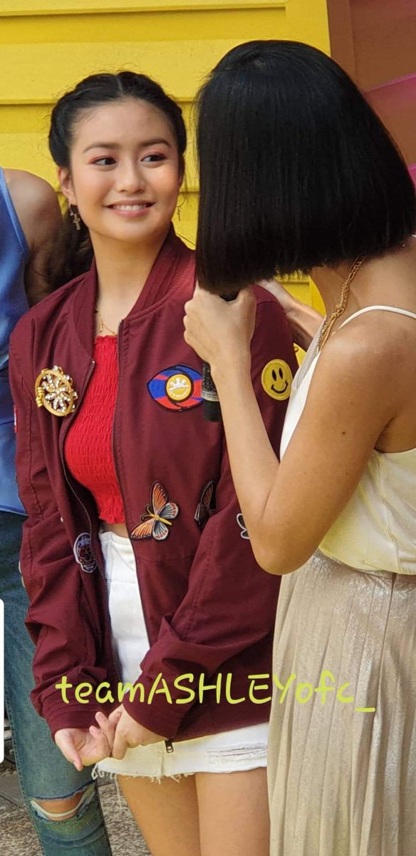 AshGwensAteKris's tweet photo. Goodluck baby girl @ashdlmundo I'm happy to see you before ka pumasok. Ikaw ang Ultimate Big Winner sa puso namin.

ASHLEY TheUltimateComeback https://t.co/Zl1E3ggKnx