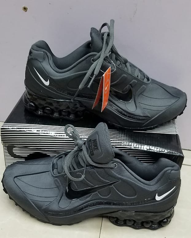 Item: 🔥Nike Offwhite🔥
Price:Kes 4000 a pair
Sizes size 40_45
Call or Whatsapp 0706789500 to make your order
Free delivery within  Nbi CBD 
We deliver countrywide
#ThursdayThoughts
#ThursdayMotivation #gaintrick #gainwithplatinumkenya #gainwithspikes #gainwithxtiandela