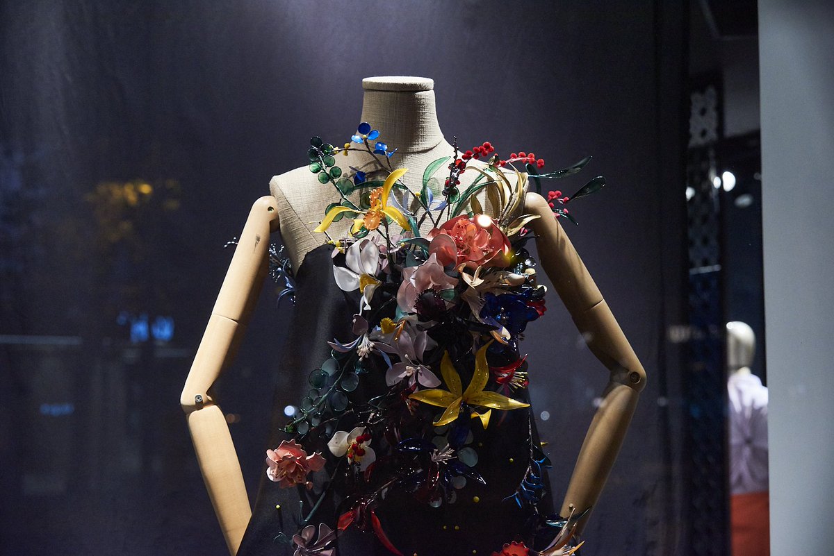 CreadoresACME's tweet photo. VI Concurso de Escaparates #MadridesModa con @moises_nieto @PdH_es @Roberto_Verino @_MiguelMarinero @lauwood_handbag #Lexdeux #Paniculata #ImaginativeFashion y #LaraPadilla como profesionales, ¡suerte! @M_C_D_Moda @Reale_Seguros @elcorteingles #MarceloVila https://t.co/uZcAg0C5AP https://t.co/PJyDD1cgLD