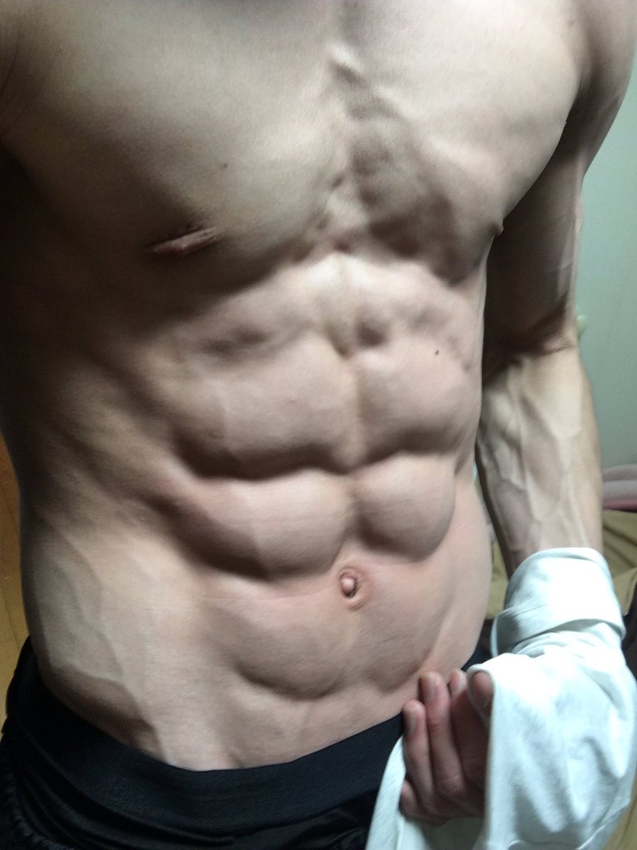 日サロ1回目当日の夜 と日サロ 3回目直後の比較画像 黒くなったなぁ