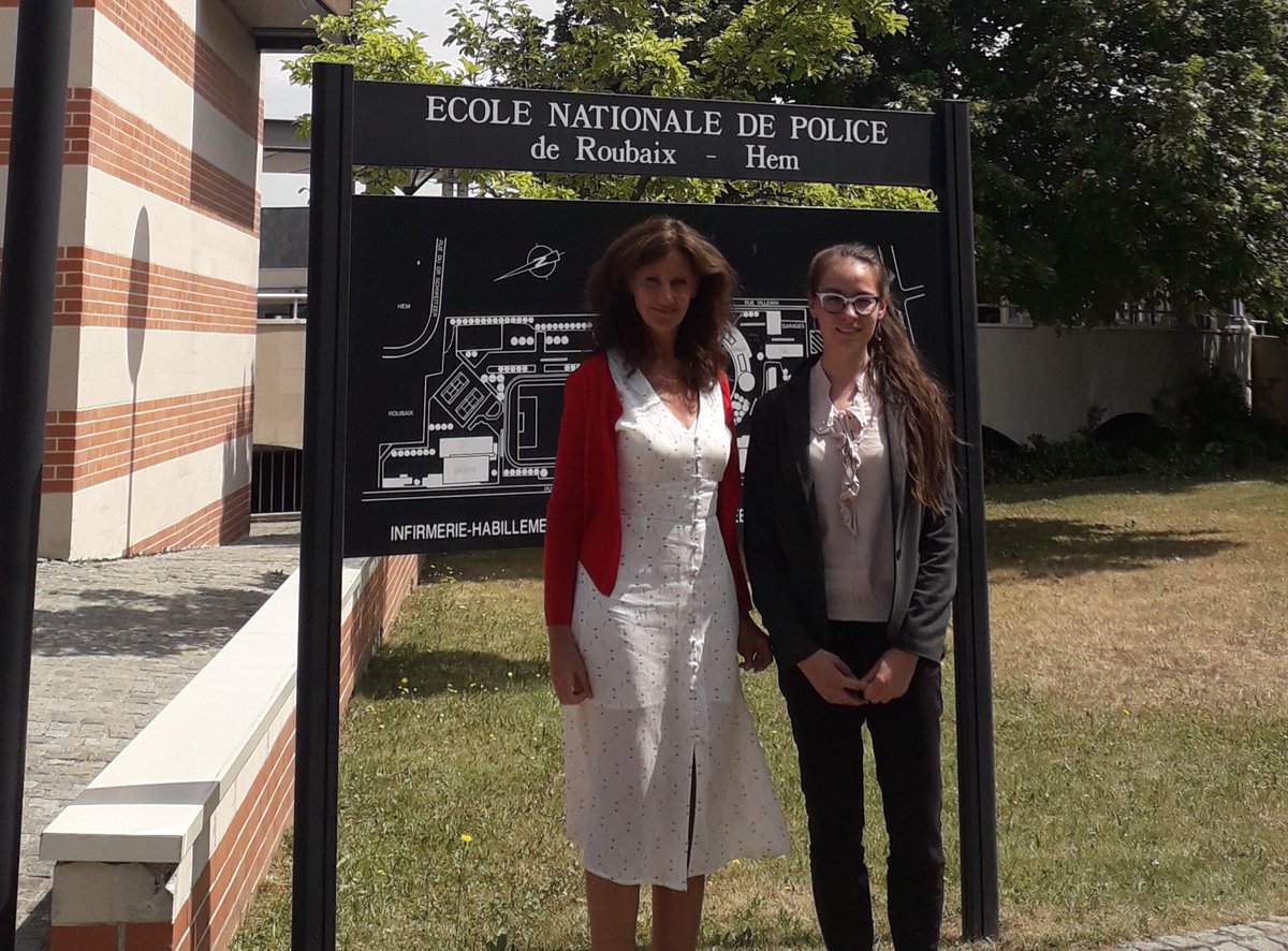 DILCRAH's tweet photo. Nous étions hier à l'Ecole nationale de police de Roubaix devant la 250e promotion de gardiens de la paix.
Au programme: délits et crimes de haine, racisme, antisémitisme et haine anti-LGBT, haine sur internet.
#LutteContreLesHaines
#FormationPolice
#ValeursRepublicaines https://t.co/WL1m7iXJse