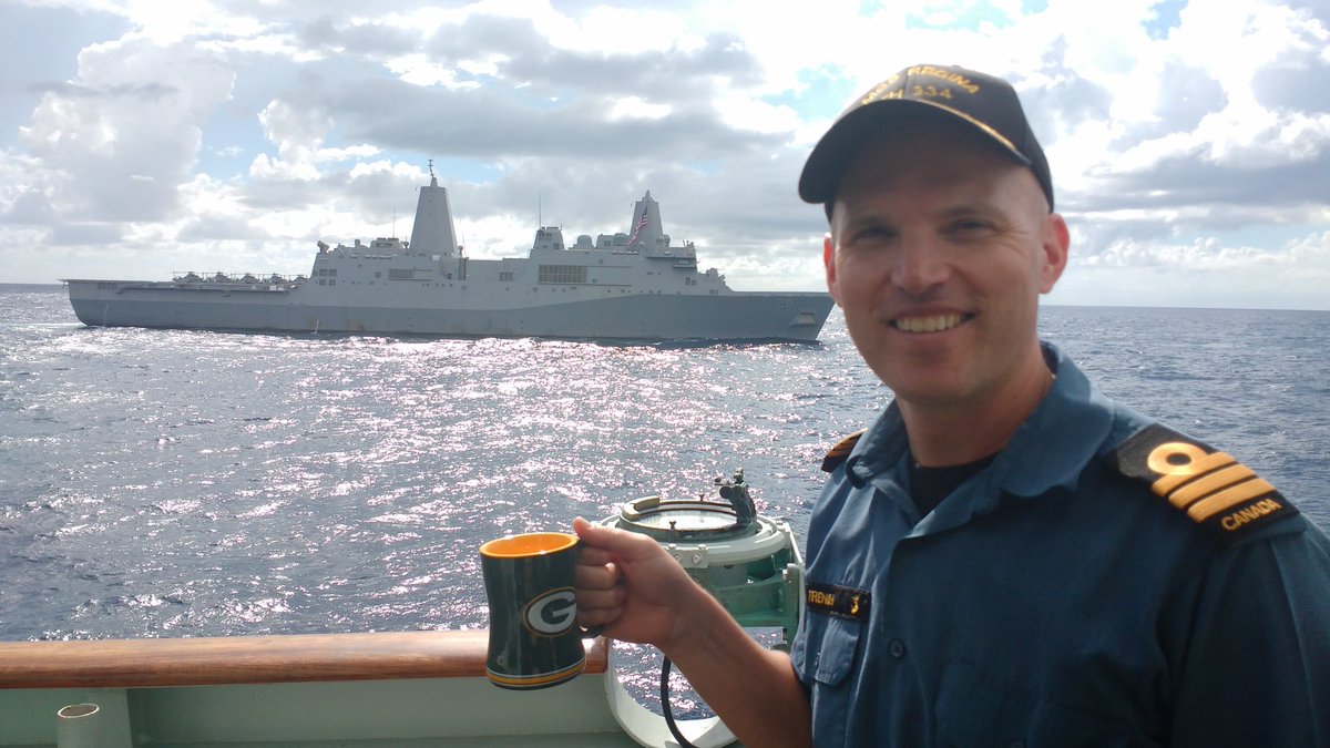 Great day at the office. Made oh so sweet by seeing my favourite USN ship, #USSGreenBay, up close. Go Pack! #HMCSRegina  #TalismanSabre #partnership #TalismanSabre2019 #OpPROJECTION #FreeandopenIndoPacific #standandfight @RoyalCanNavy @MARPAC_FMARP @RCN_MARLANT @US7thFleet