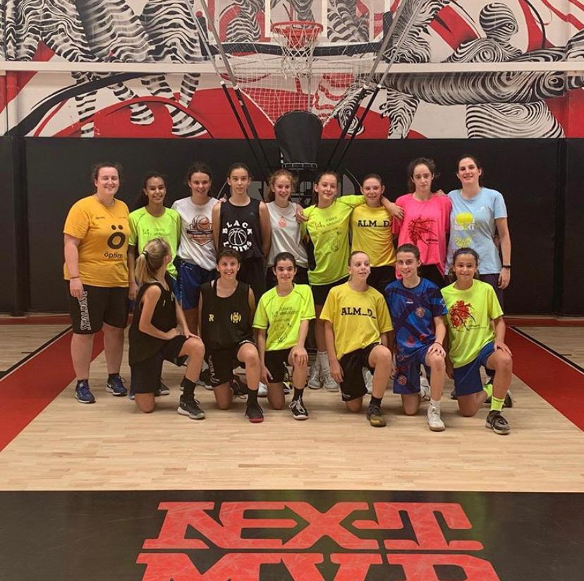 BasketAlmeda's tweet photo. Ahir #IFGrocALM va preparar les fases a Preferent anant a @nextmvpbadalona Gran activitat per encarar les fases d'aquest cap de setmana! https://t.co/Cv0bncSLoE