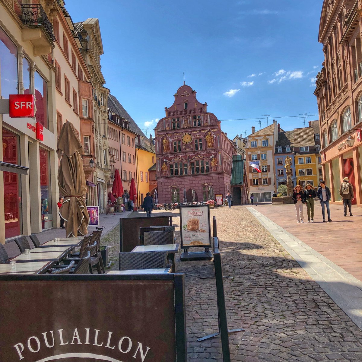 lifefrance's tweet photo. Following the #tourdefrance2019 - today they start from Mulhouse in Alsace, a friendly city with the most amazing museums... 
https://t.co/tQYnfUBqCr https://t.co/UuJo7sWtIs