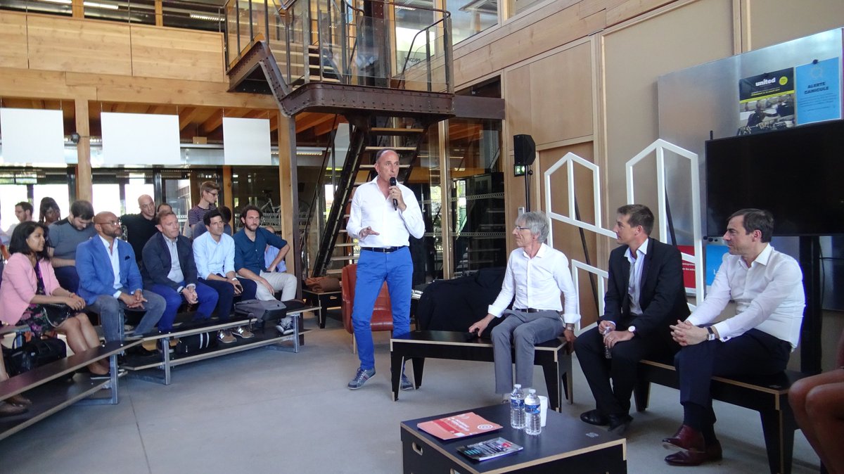 EL_venturelabs's tweet photo. Clôture du 1er programme d'accélération #SportTech par @EMLYON &amp; @BanquePopAura hier @H7lyon !!🤸‍♀️

👉Table ronde, pitch final et désignation des coups de coeur du jury 🏅Bravo à tous les participants !! @yannroubert @LeLOURugby @FredMichalak @SportUnlimitech @ASVEL_Feminin https://t.co/SEEzRsmK9H