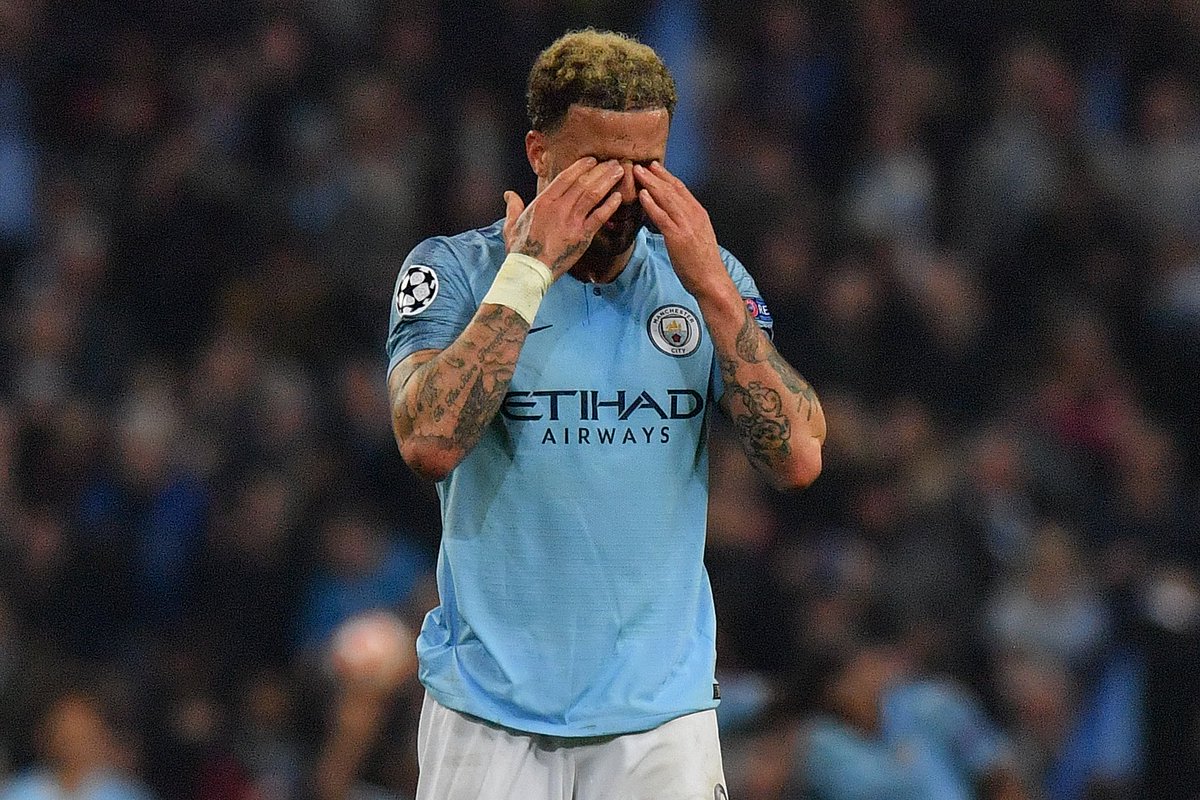WhoScored's tweet photo. Kyle Walker: Of players that have attempted at least 75 crosses (excluding corners) over the last two Premier League campaigns, Walker has the worst completion rate (7.8%)
Full player statistics -- https://t.co/uDB8soJEhv https://t.co/rWw8Jl25li