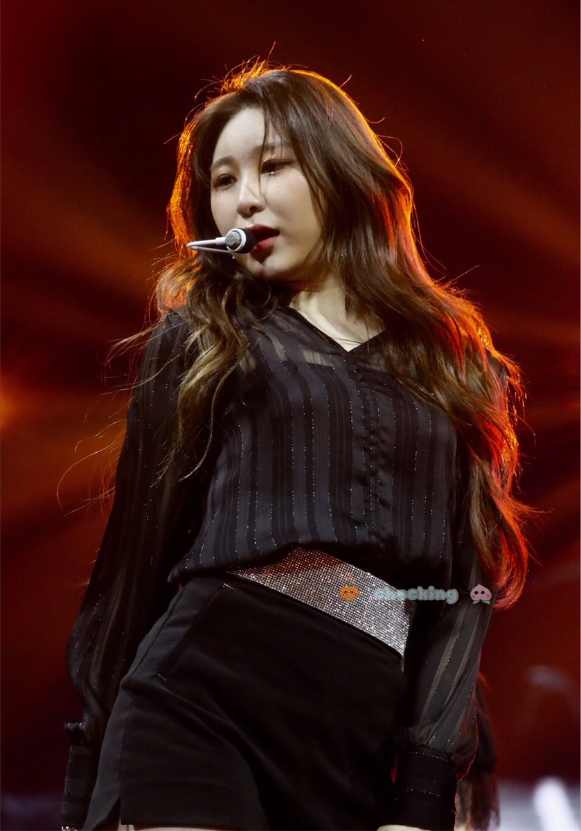 checking_M's tweet image. 190706 KCON NY 😎🇺🇸

#Chaeyeon #leechaeyeon #이채연 #チェヨン #IZONE